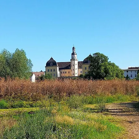 Gaestequartier Turmblick Ruhig Aber Zentral Mit Garten In Der Altstadt Von Anhalt *